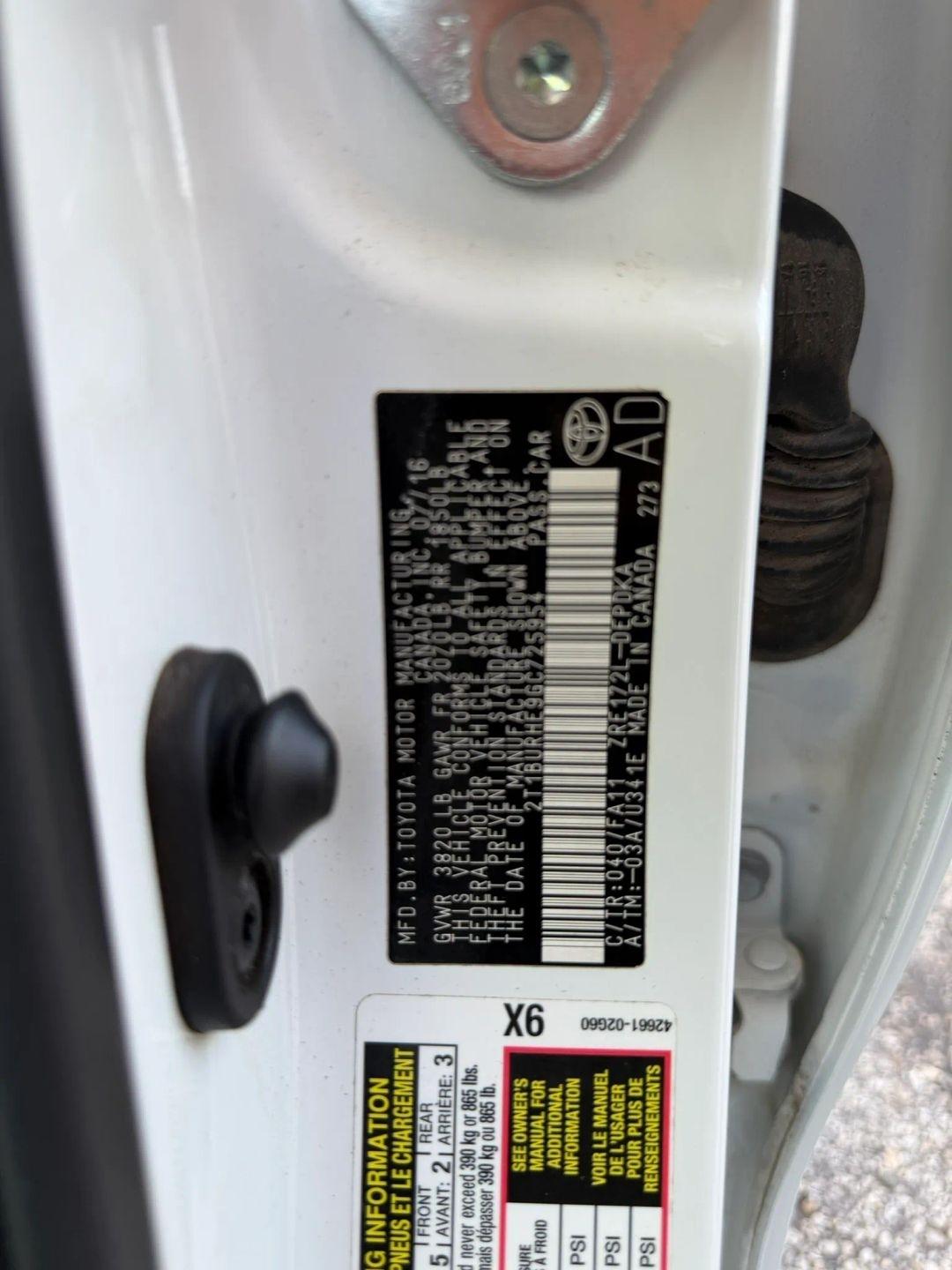 Toyota Corolla L 4-Speed AT 2016