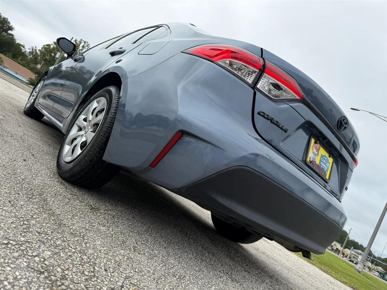 Toyota Corolla LE 2021