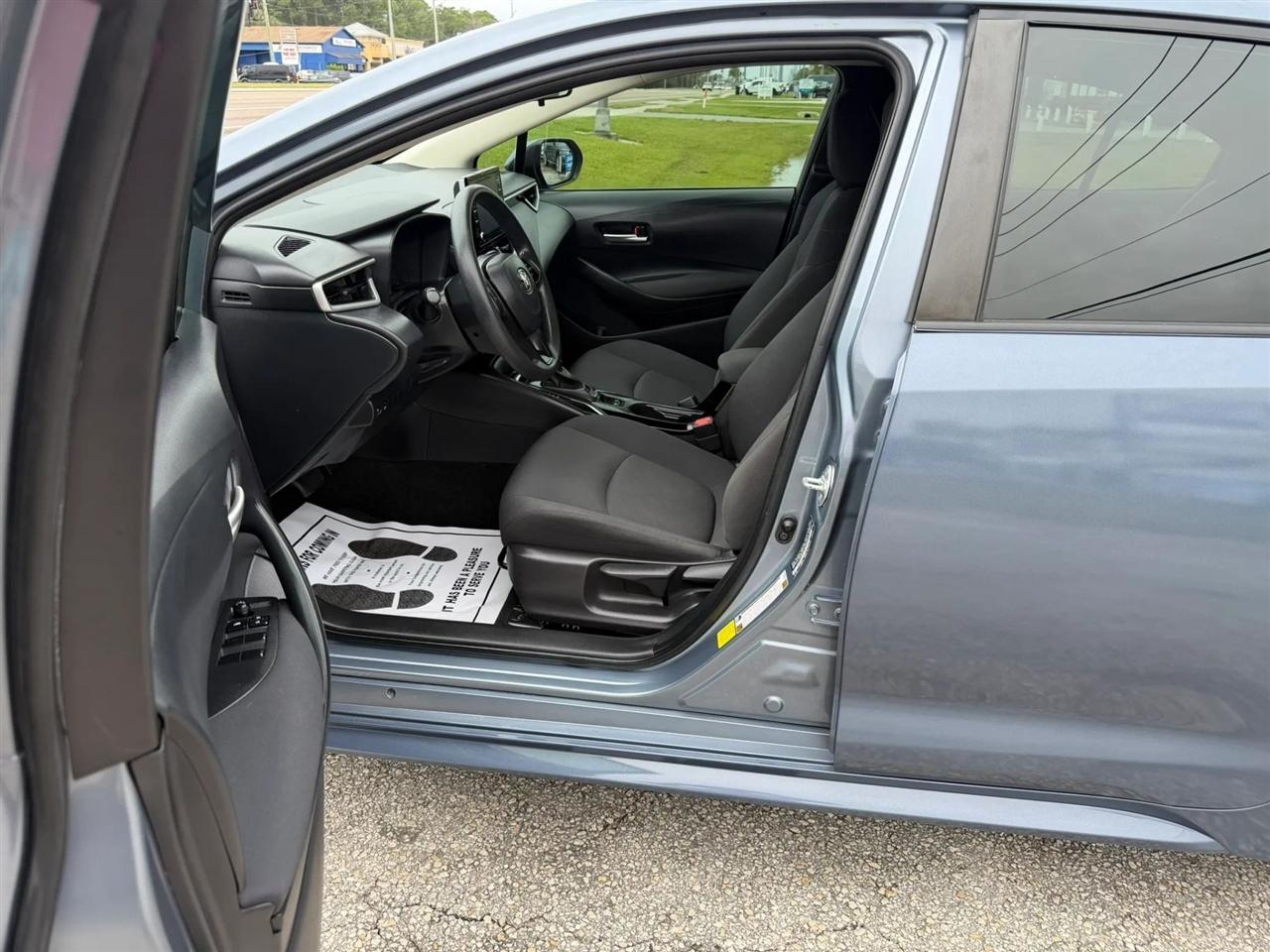 Toyota Corolla LE 2021