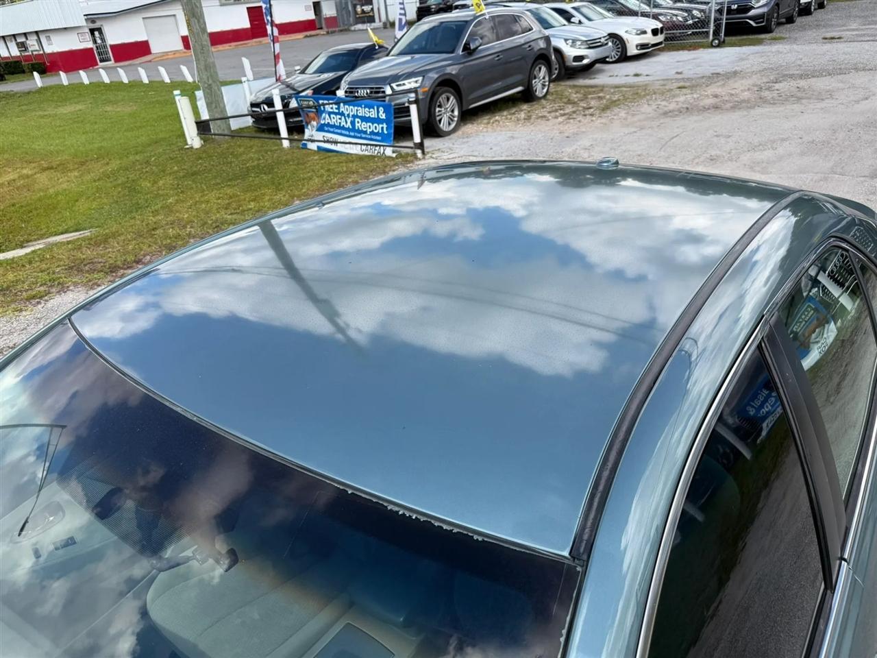 Toyota Camry LE 6-Spd AT 2011