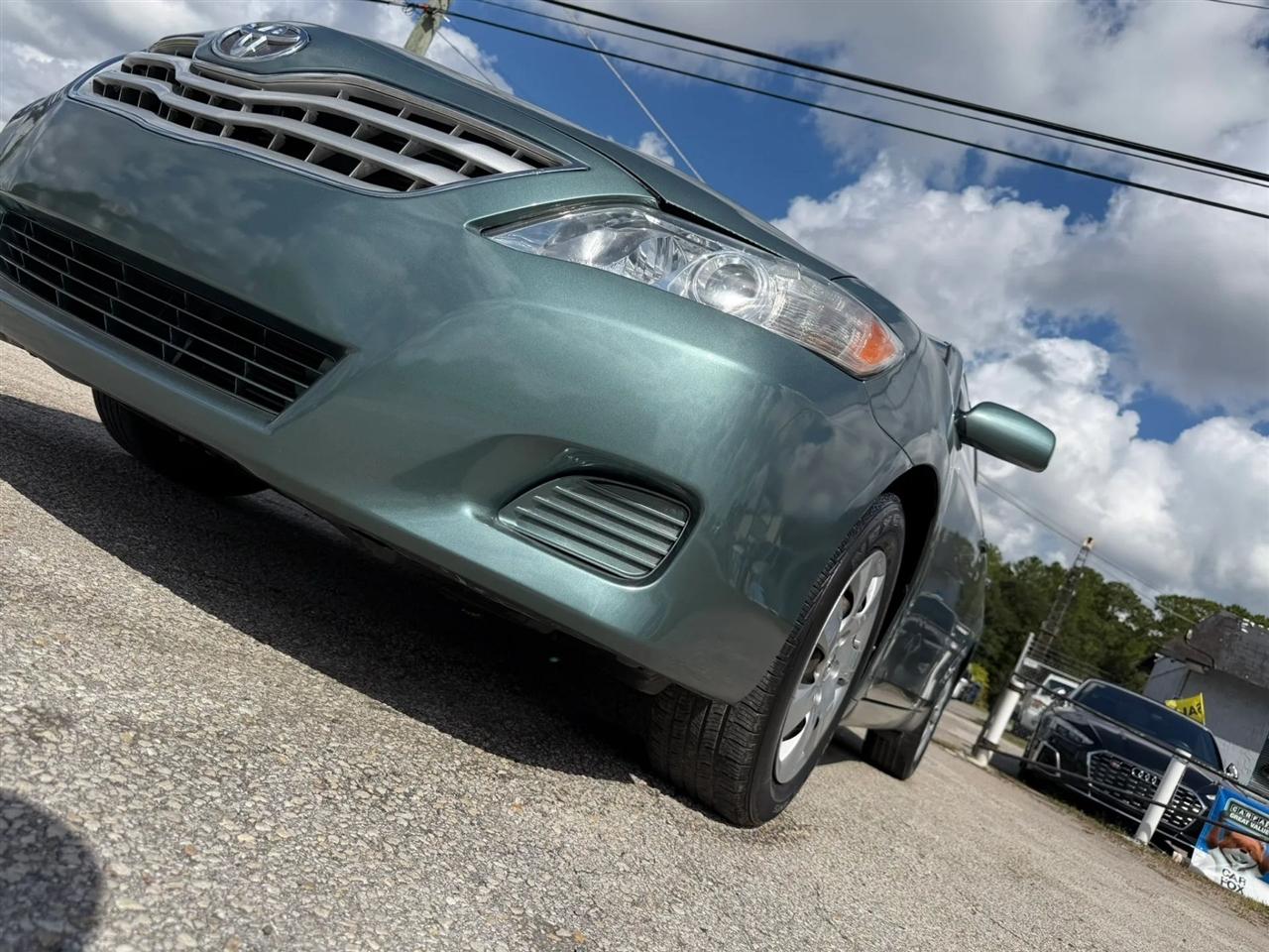 Toyota Camry LE 6-Spd AT 2011