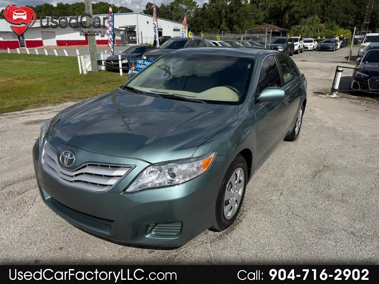 Toyota Camry LE 6-Spd AT 2011
