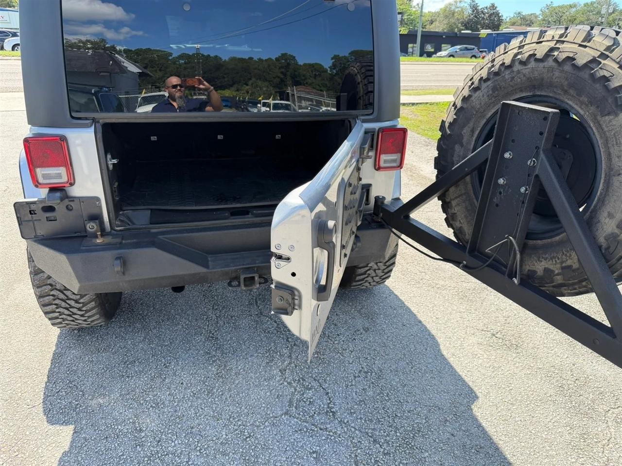 Jeep Wrangler Unlimited Sahara 4WD 2016