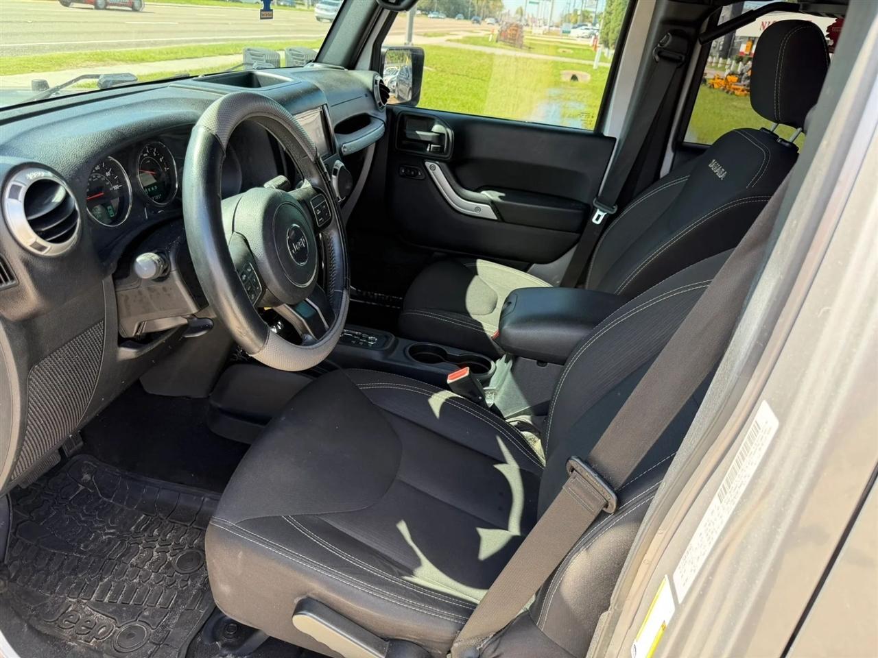 Jeep Wrangler Unlimited Sahara 4WD 2016
