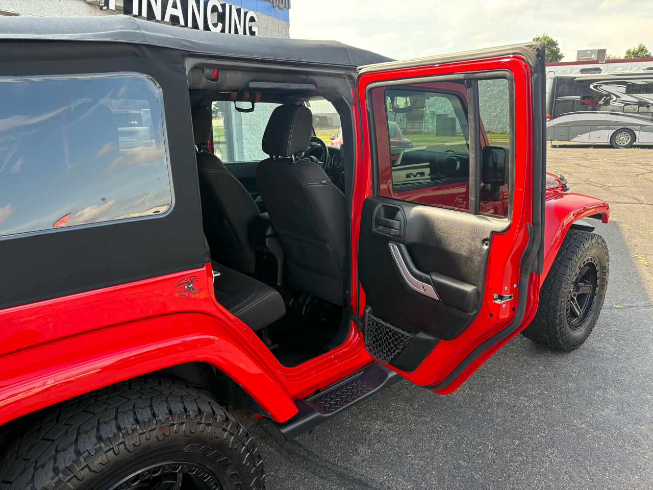 Jeep Wrangler JK Unlimited Sahara 4x4 2018 Jeep Wrangler JK Unlimited Sahara 4x4 2018