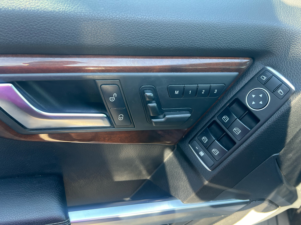 Mercedes-Benz GLK-Class 4MATIC 4dr GLK 350 2013 Mercedes-Benz GLK-Class 4MATIC 4dr GLK 350 2013