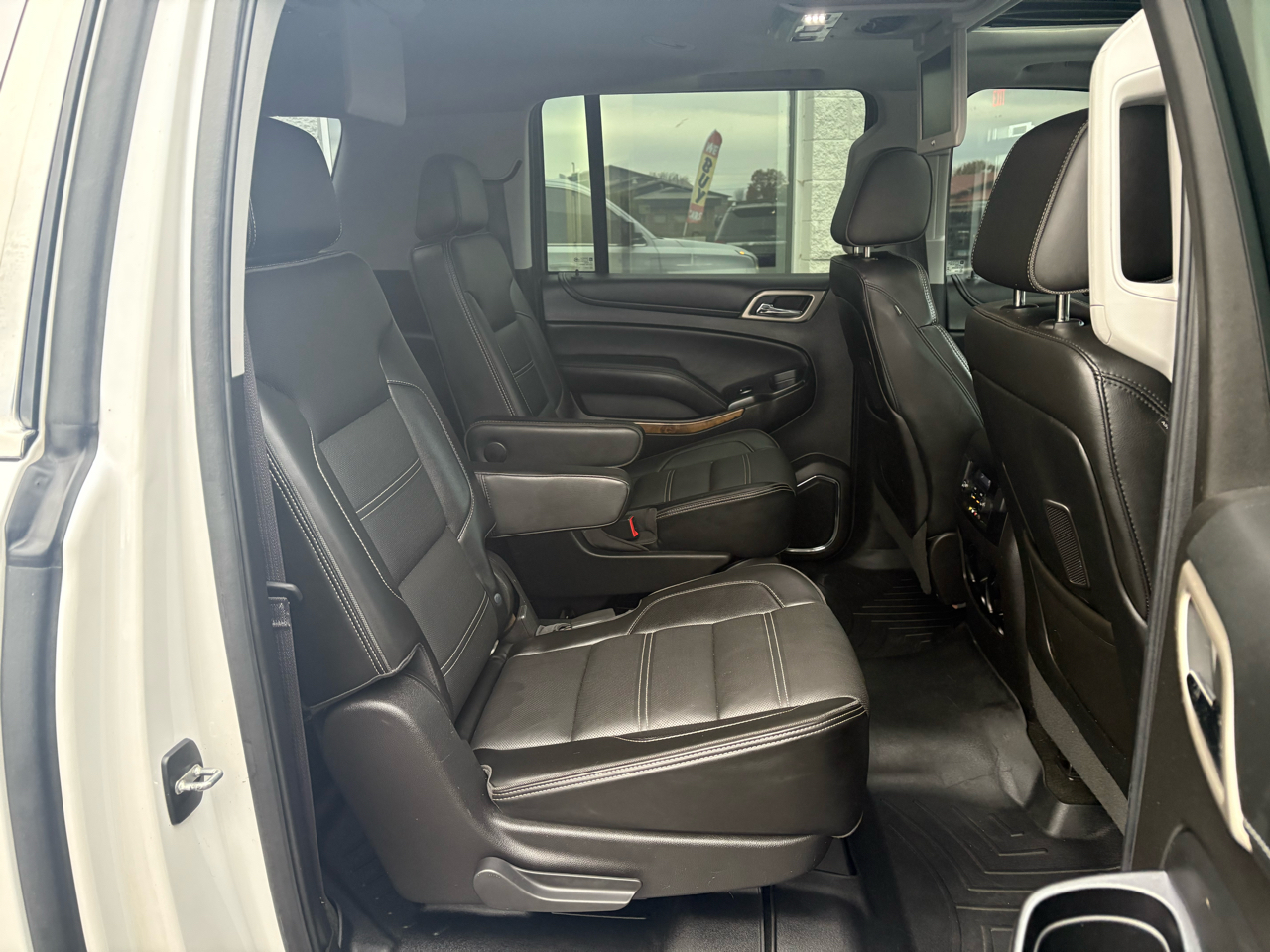 GMC Yukon XL 4WD 4dr Denali 2016 GMC Yukon XL 4WD 4dr Denali 2016