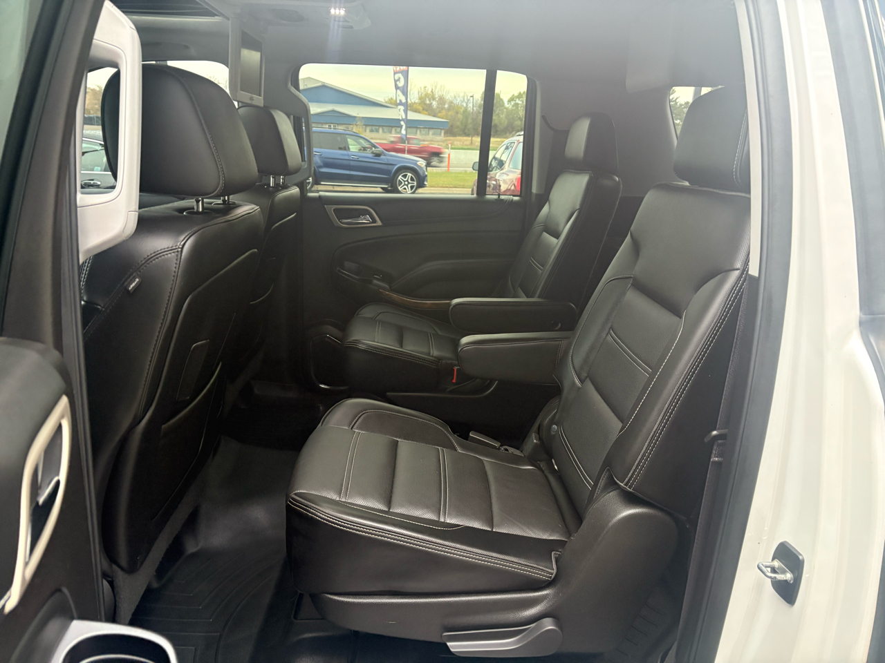 GMC Yukon XL 4WD 4dr Denali 2016 GMC Yukon XL 4WD 4dr Denali 2016