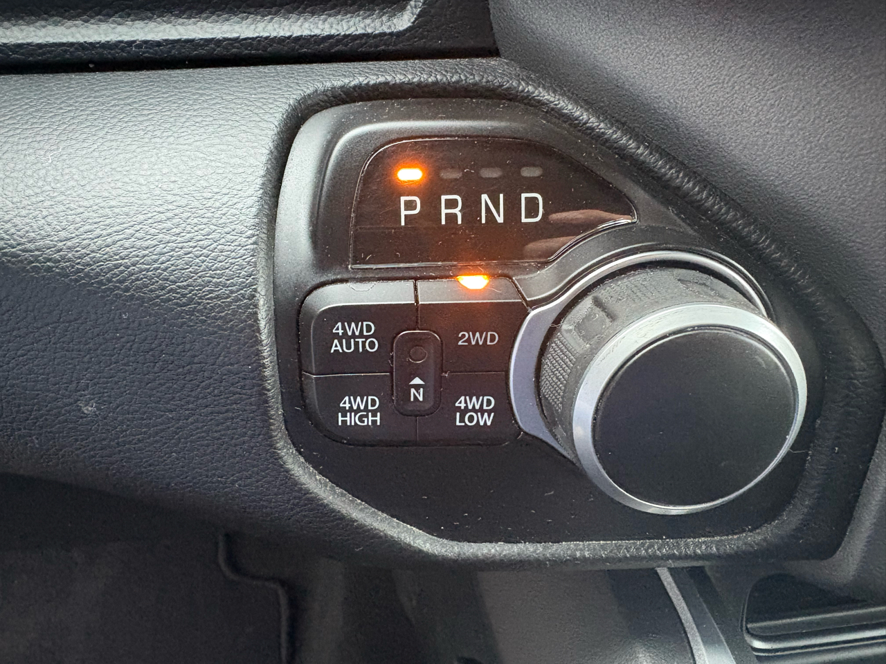 RAM 1500 Big Horn 4x4 Crew Cab 5'7" Box 2022 RAM 1500 Big Horn 4x4 Crew Cab 5'7" Box 2022