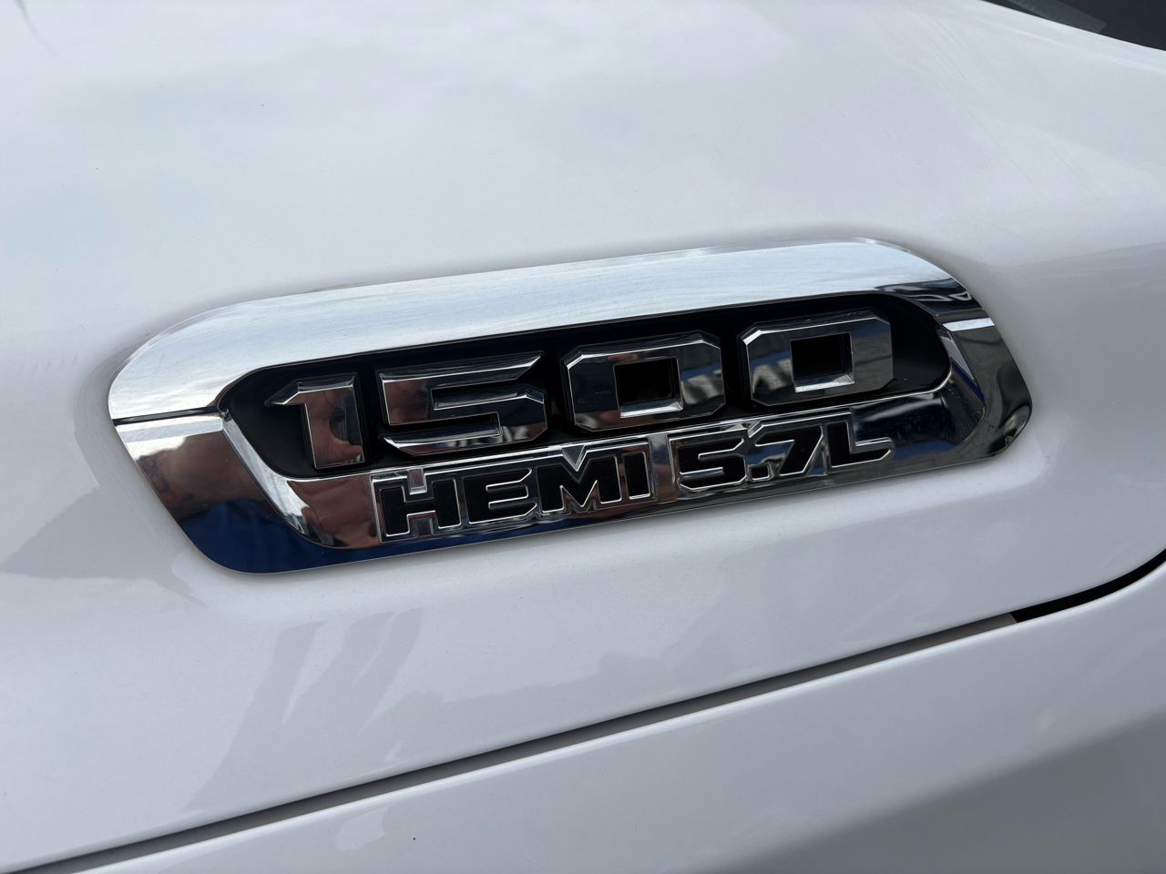 RAM 1500 Big Horn 4x4 Crew Cab 5'7" Box 2022 RAM 1500 Big Horn 4x4 Crew Cab 5'7" Box 2022