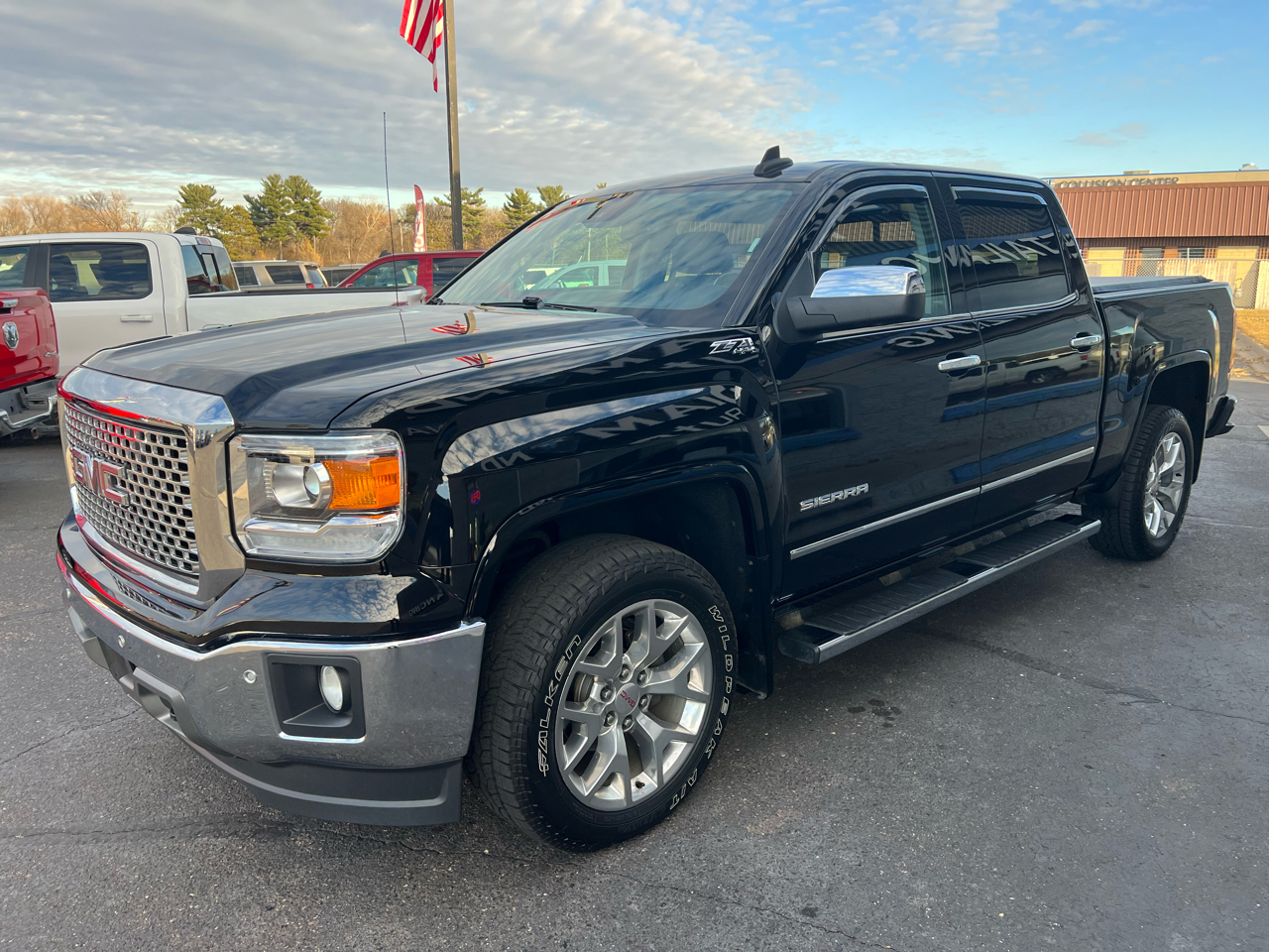 2015 Gmc Sierra 1500 SLT photo 2