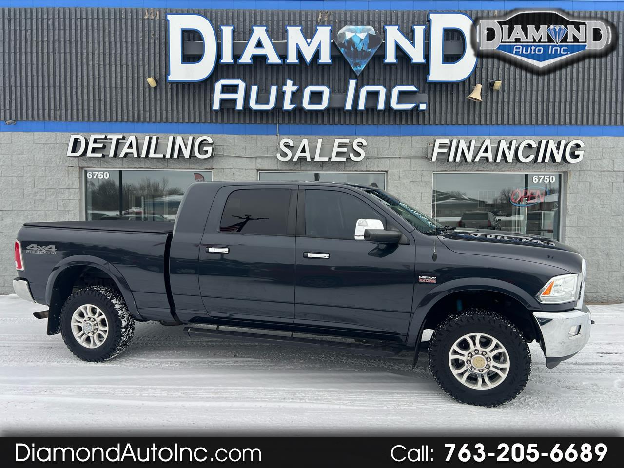 RAM 2500 Laramie 4x4 Mega Cab 6'4" Box 2017