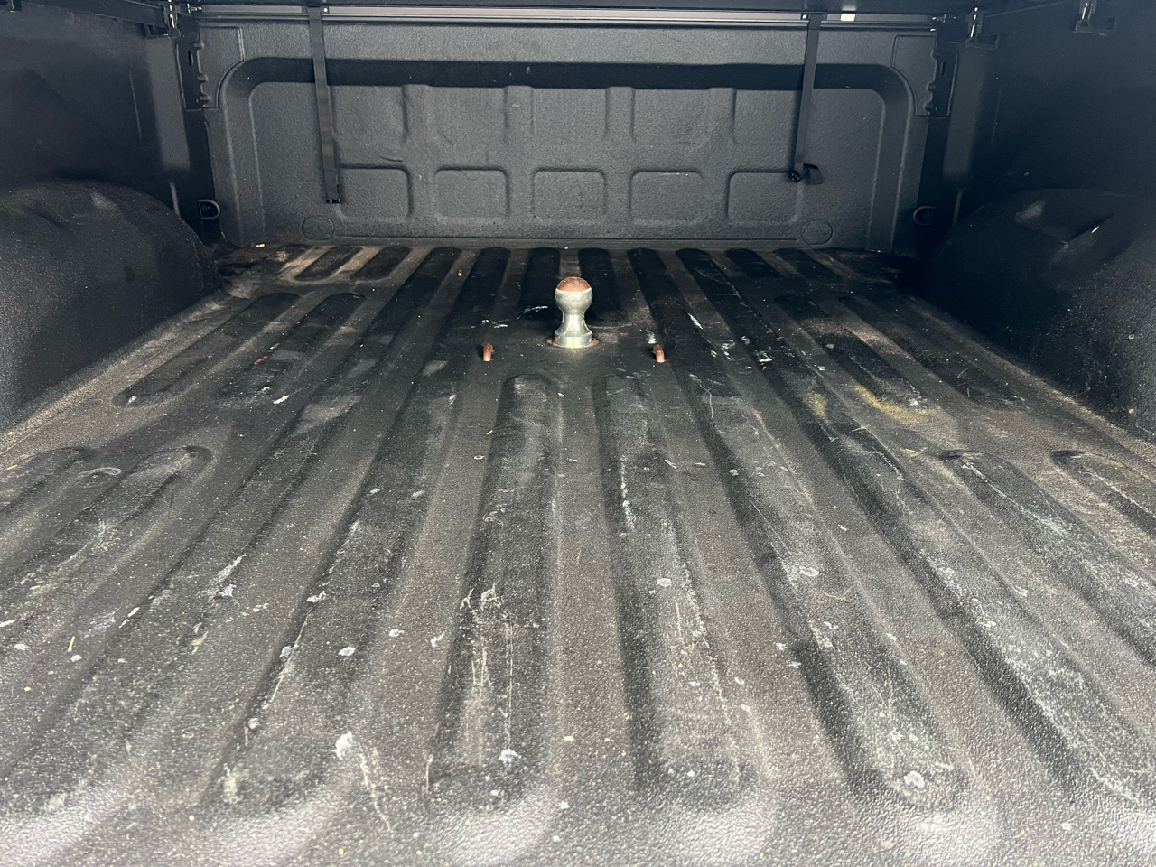 RAM 2500 Laramie 4x4 Mega Cab 6'4" Box 2017