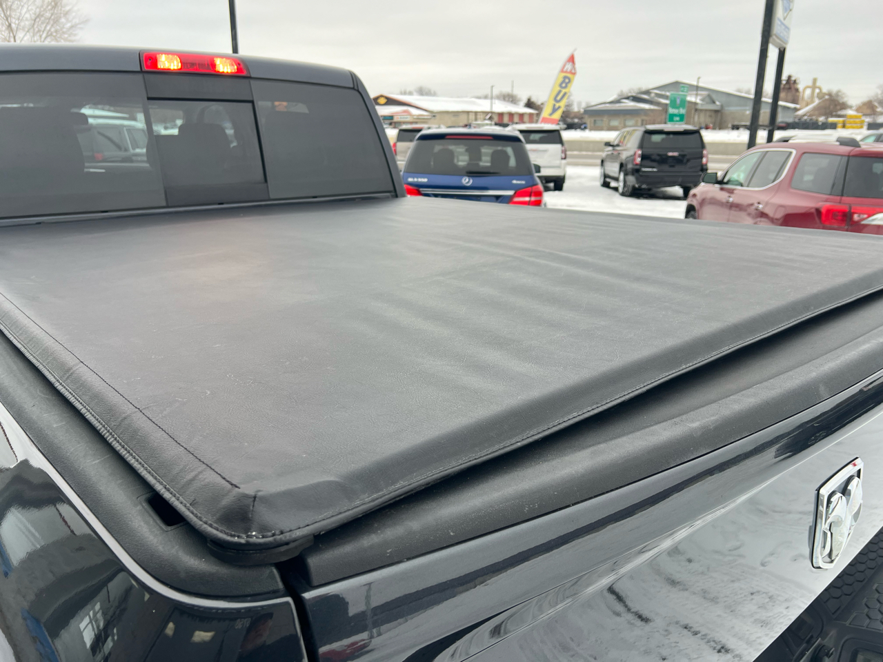 RAM 2500 Laramie 4x4 Mega Cab 6'4" Box 2017