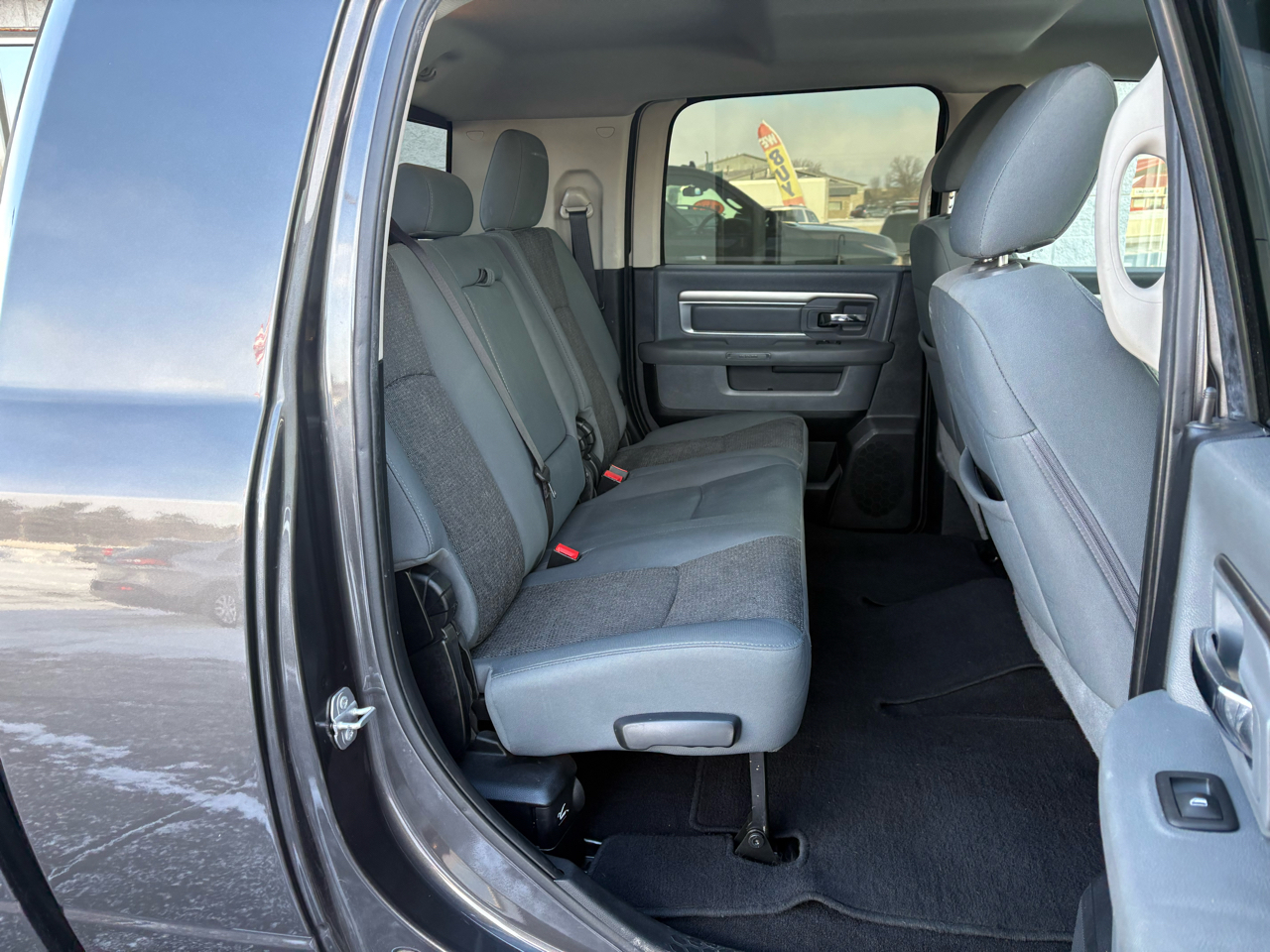 RAM 2500 4WD Mega Cab 160.5" Big Horn 2016