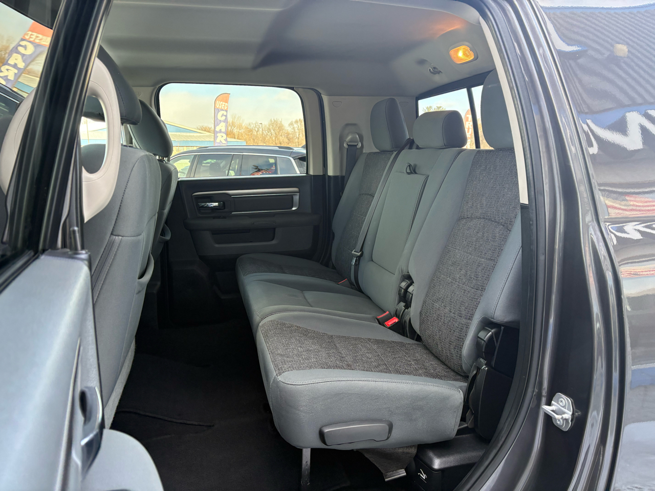 RAM 2500 4WD Mega Cab 160.5" Big Horn 2016