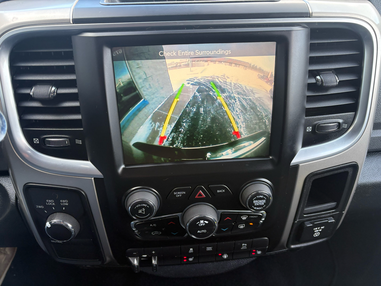 RAM 2500 4WD Mega Cab 160.5" Big Horn 2016