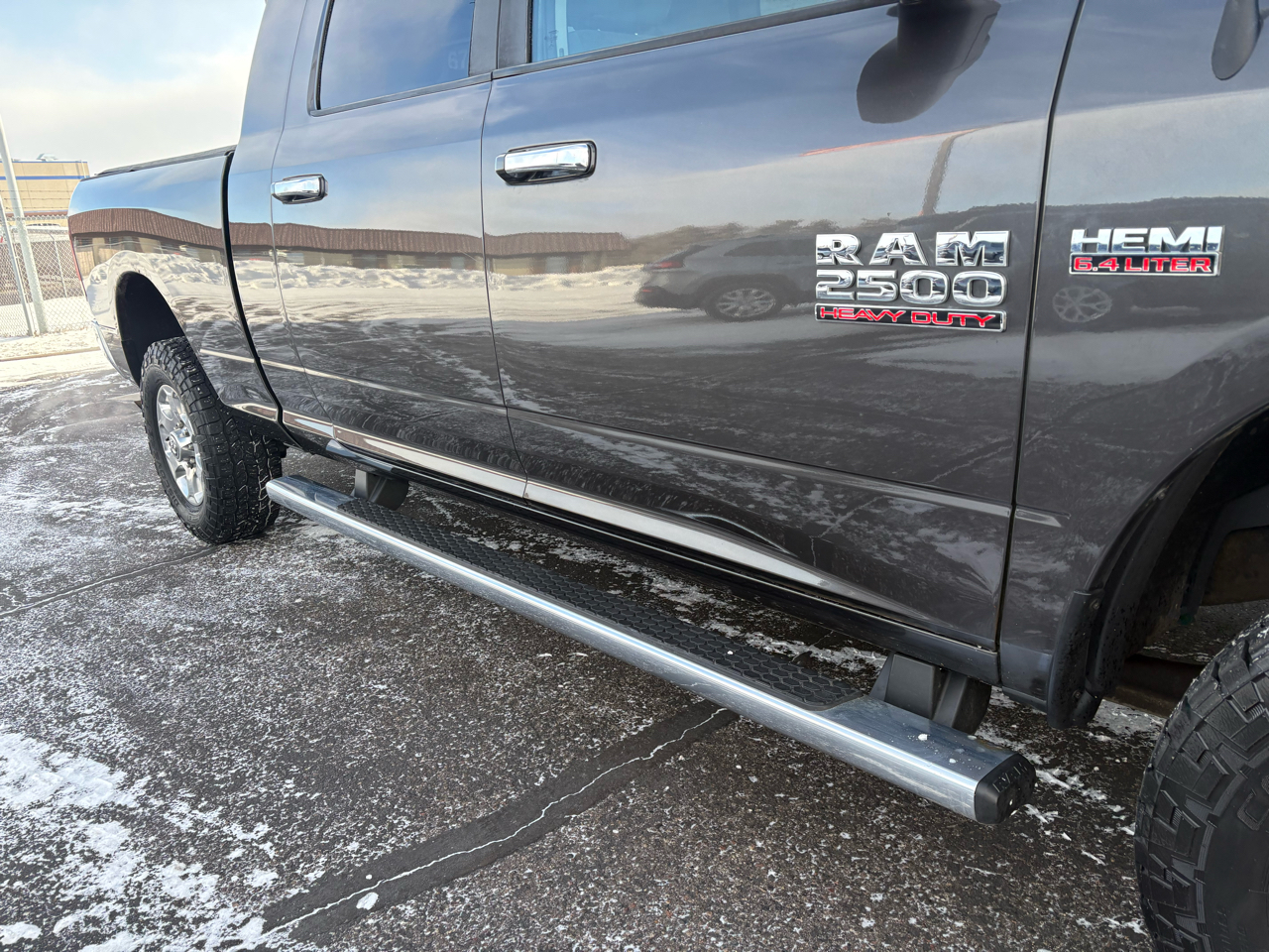 RAM 2500 4WD Mega Cab 160.5" Big Horn 2016