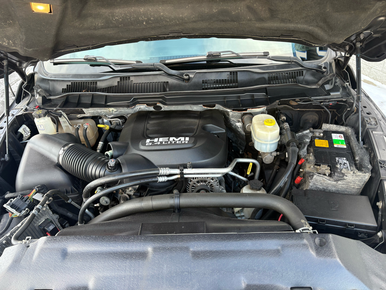 RAM 2500 4WD Mega Cab 160.5" Big Horn 2016