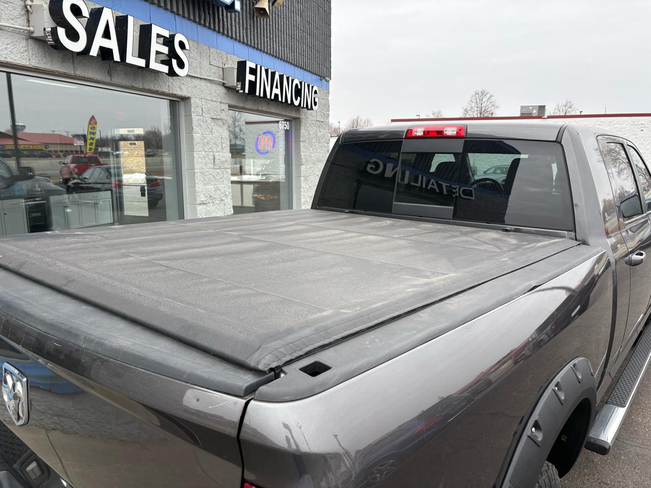 RAM 2500 4WD Mega Cab 160.5" Big Horn 2016