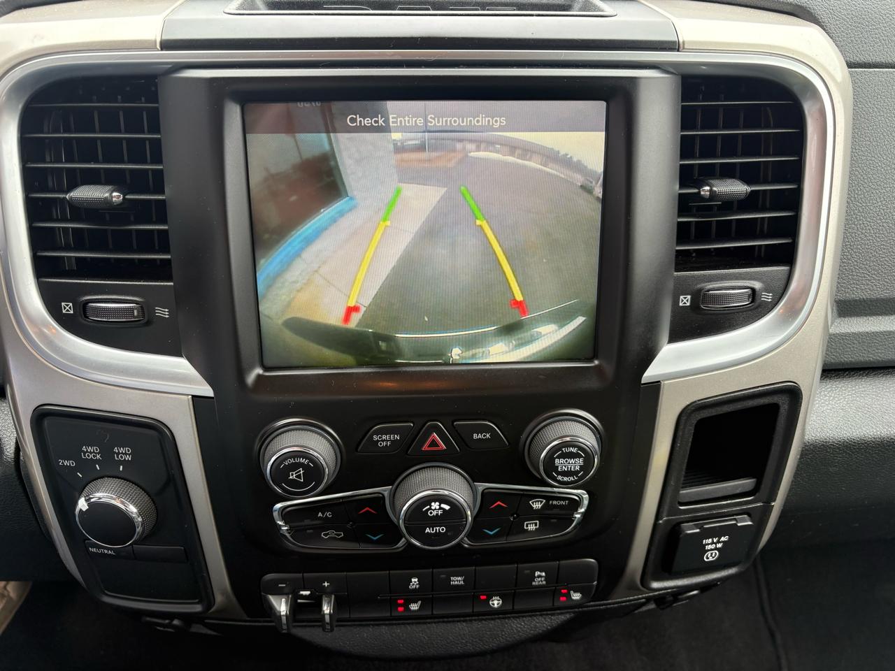 RAM 2500 4WD Mega Cab 160.5" Big Horn 2016