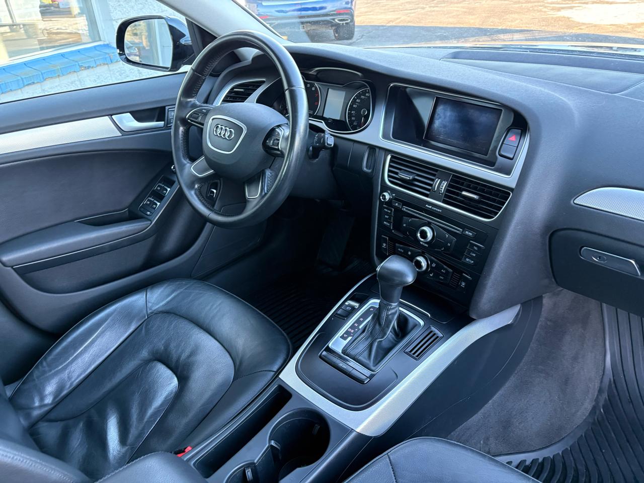 Audi A4 4dr Sdn Auto quattro 2.0T Premium 2014