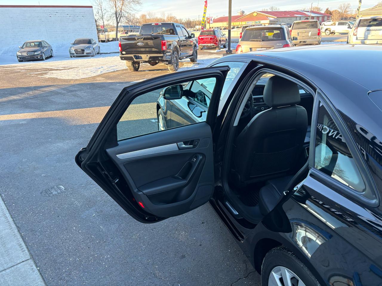 Audi A4 4dr Sdn Auto quattro 2.0T Premium 2014