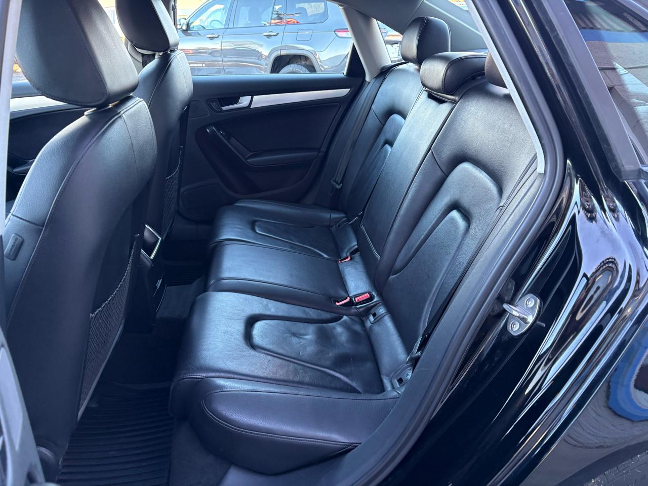 Audi A4 4dr Sdn Auto quattro 2.0T Premium 2014