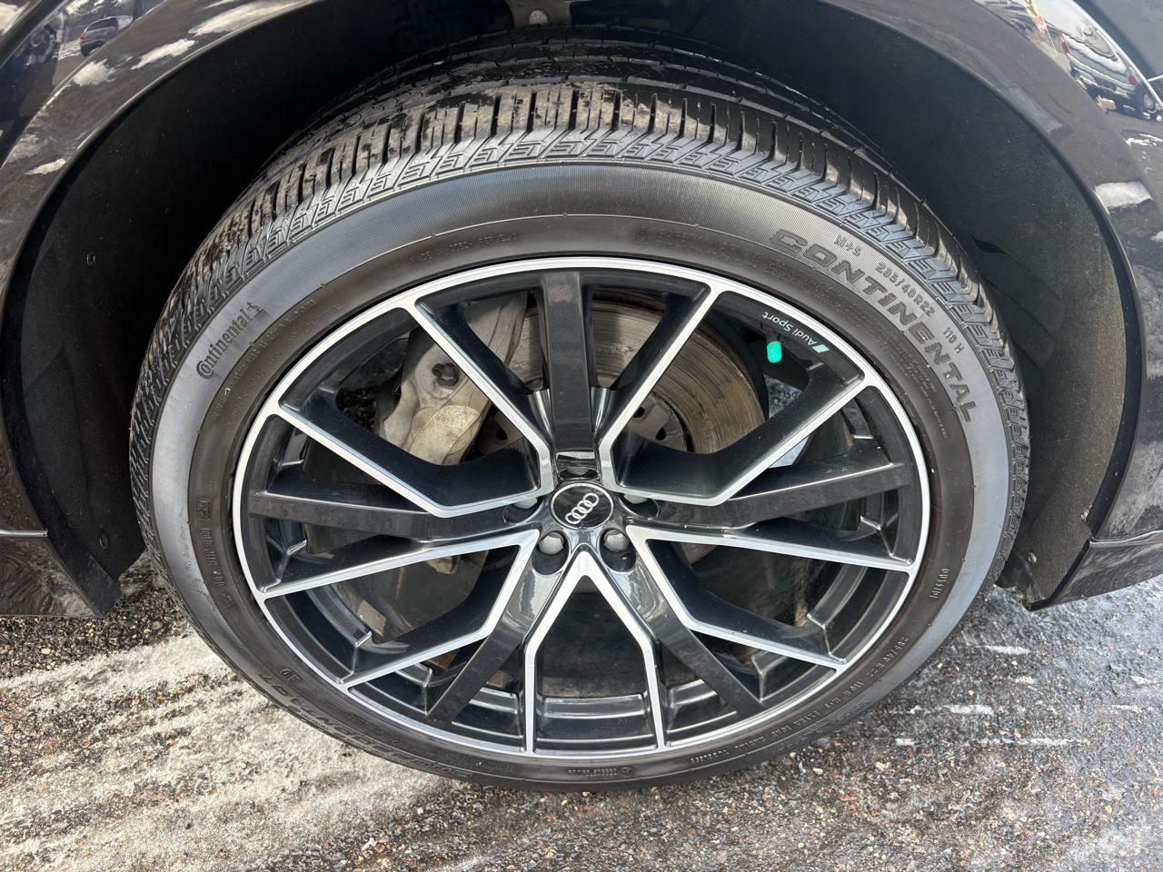 Audi Q8 Premium Plus 55 TFSI quattro 2020