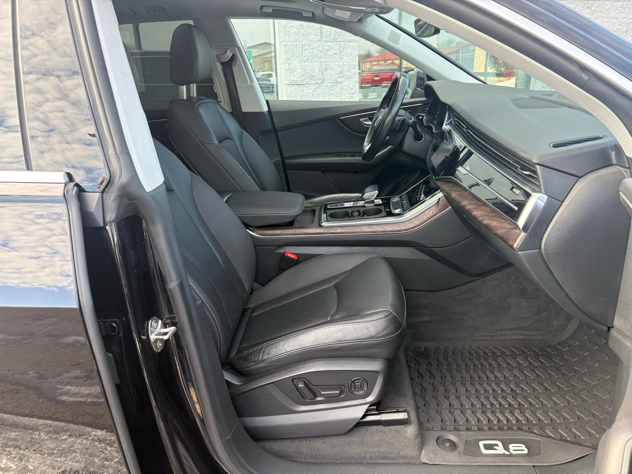 Audi Q8 Premium Plus 55 TFSI quattro 2020