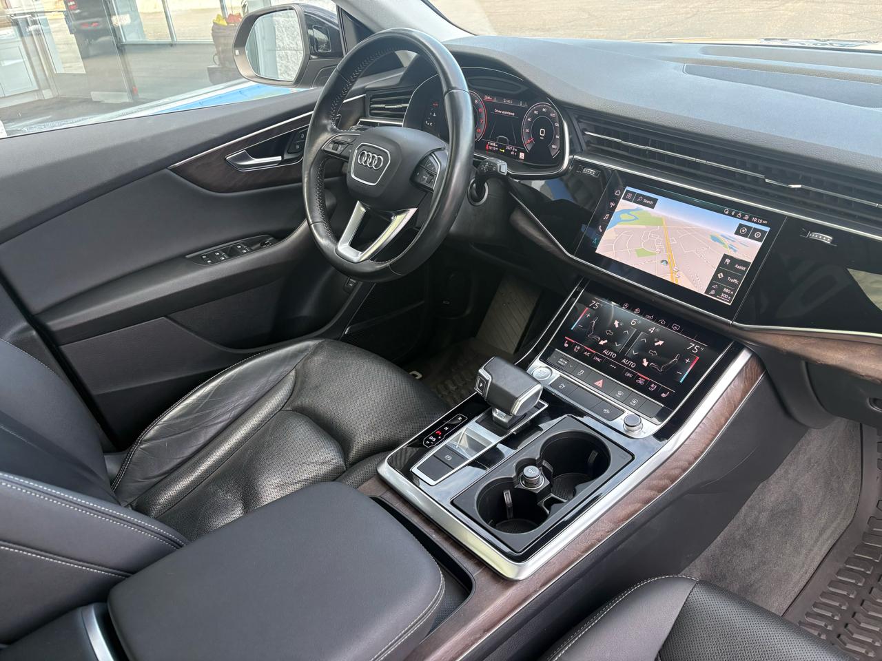 Audi Q8 Premium Plus 55 TFSI quattro 2020
