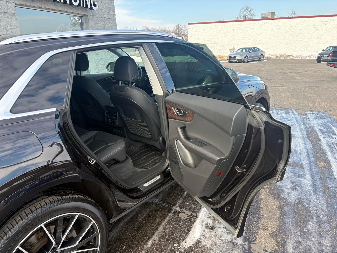 Audi Q8 Premium Plus 55 TFSI quattro 2020