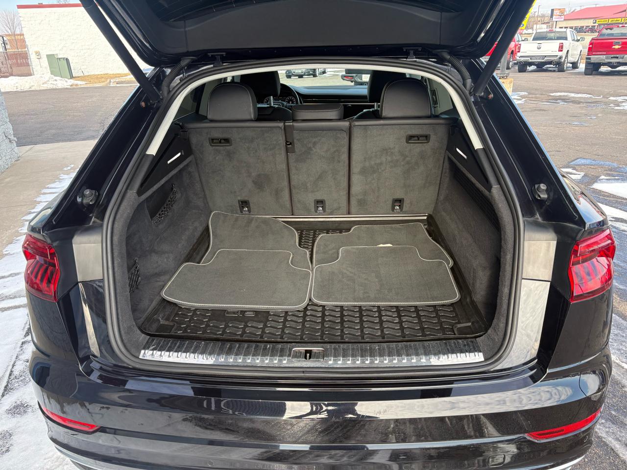 Audi Q8 Premium Plus 55 TFSI quattro 2020