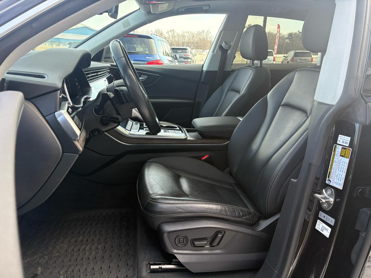 Audi Q8 Premium Plus 55 TFSI quattro 2020