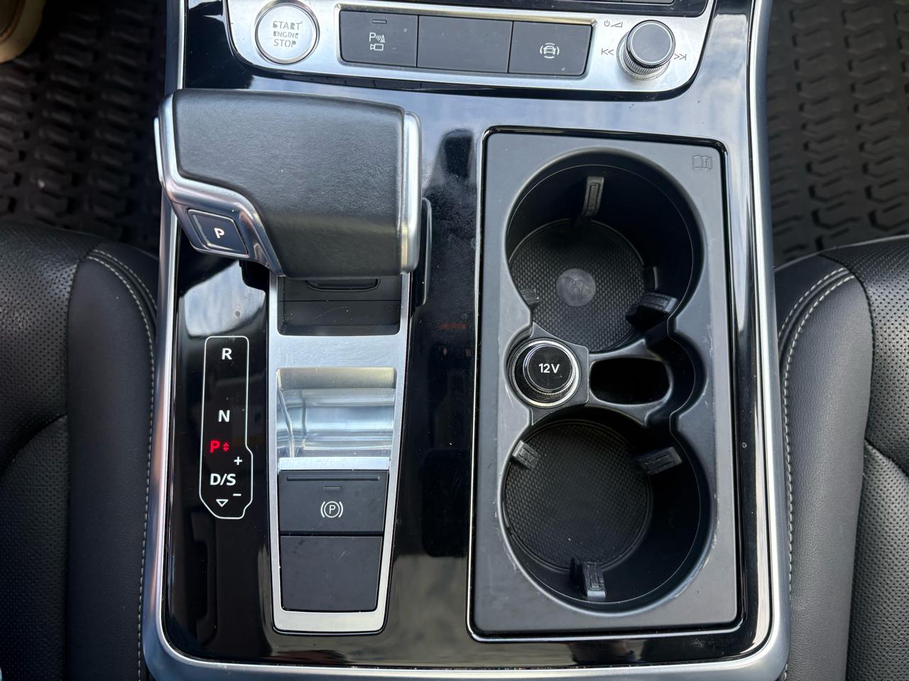 Audi Q8 Premium Plus 55 TFSI quattro 2020