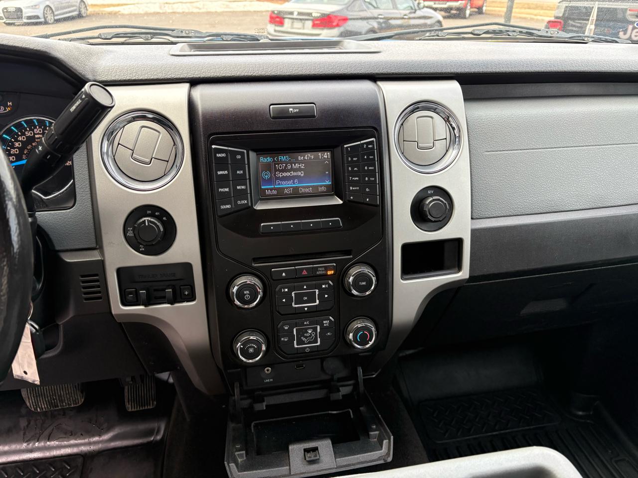 Ford F-150 4WD SuperCab 145" XLT 2013