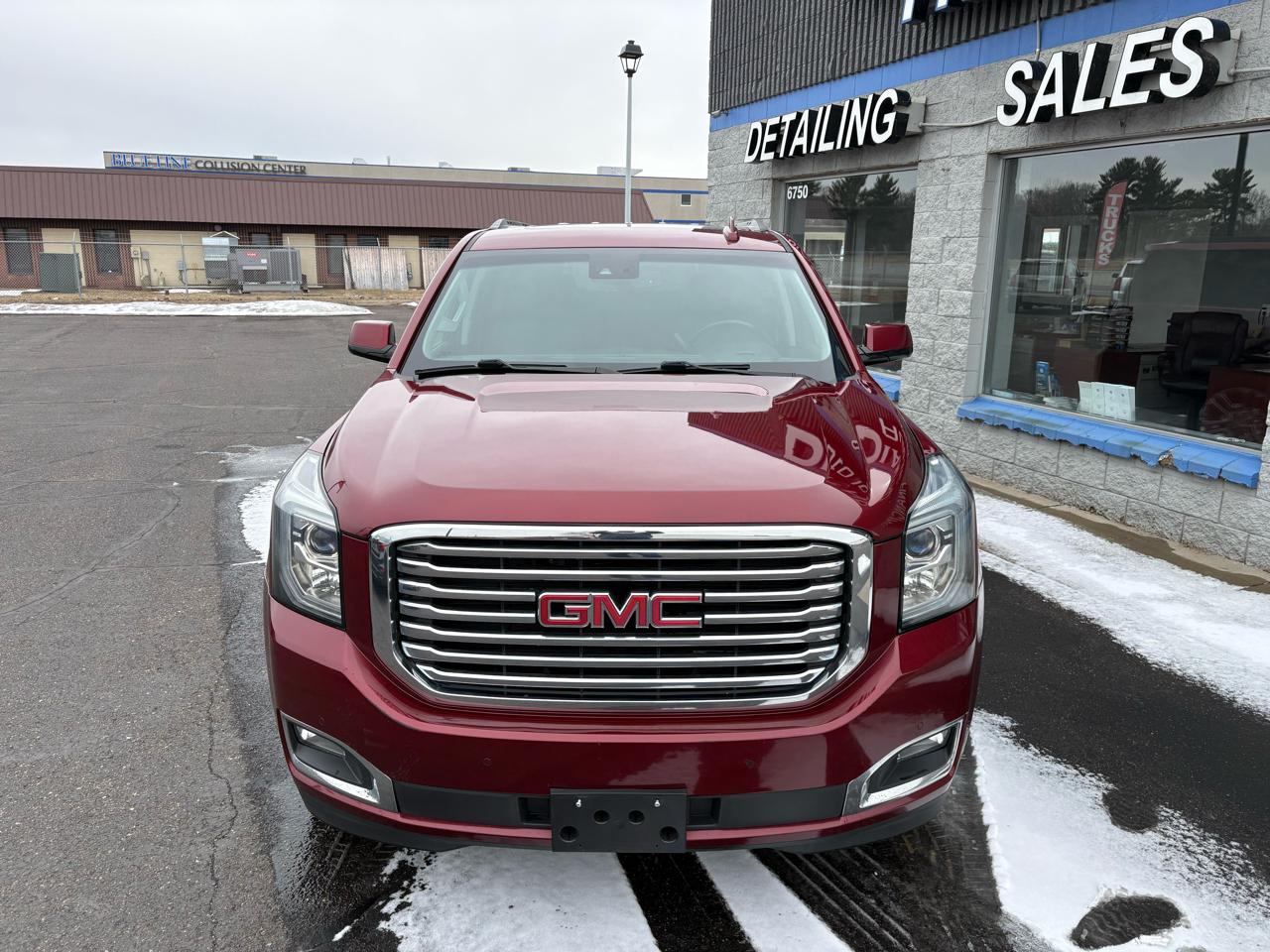 GMC Yukon XL 4WD 4dr SLT 2017