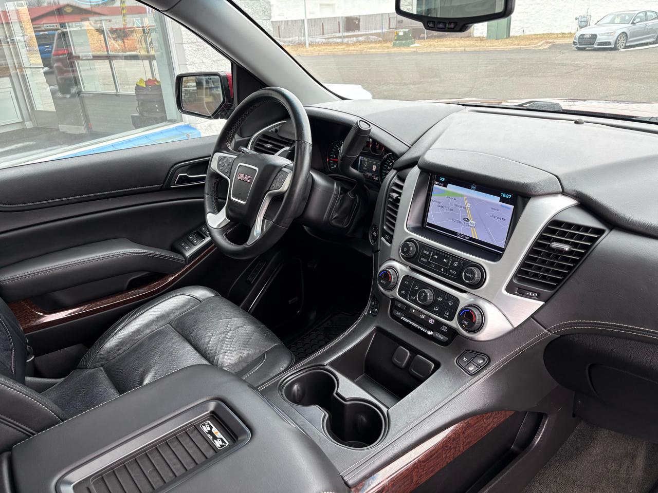 GMC Yukon XL 4WD 4dr SLT 2017