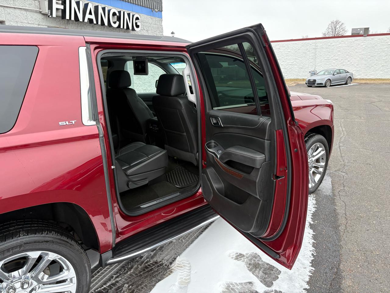 GMC Yukon XL 4WD 4dr SLT 2017