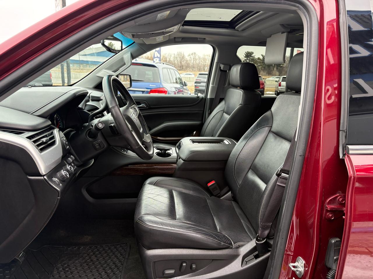 GMC Yukon XL 4WD 4dr SLT 2017