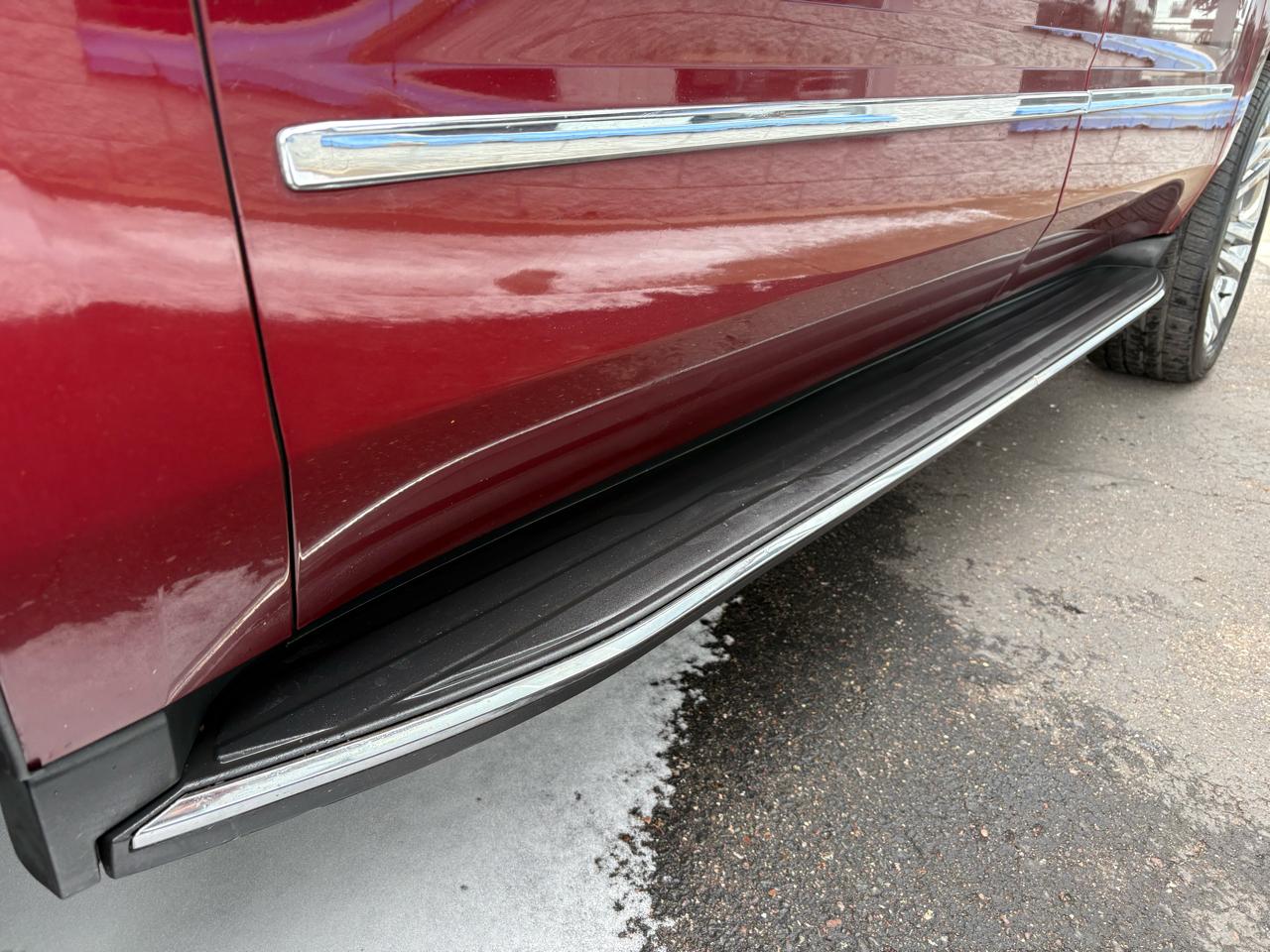 GMC Yukon XL 4WD 4dr SLT 2017