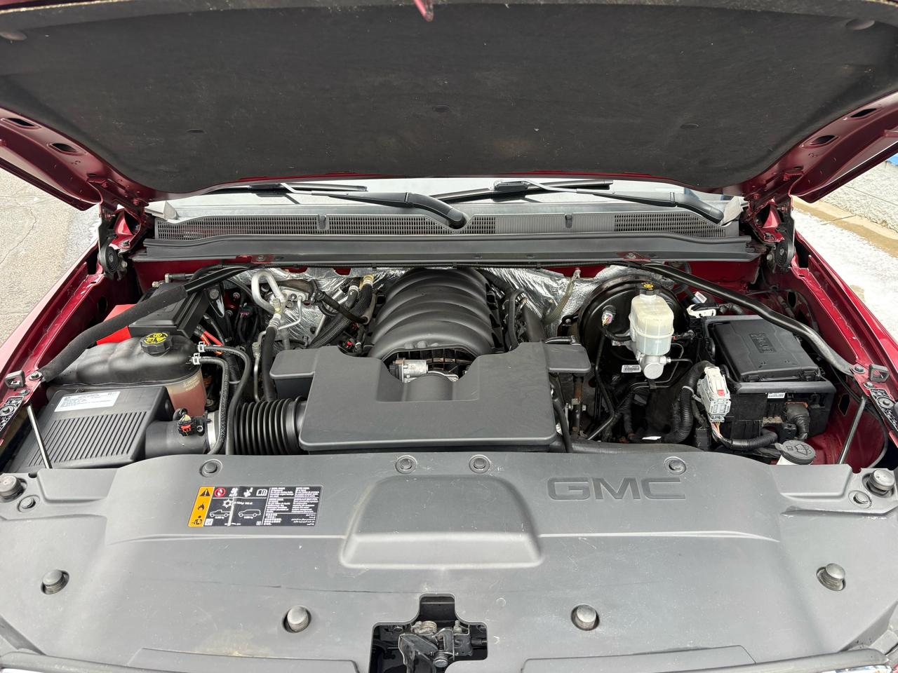 GMC Yukon XL 4WD 4dr SLT 2017