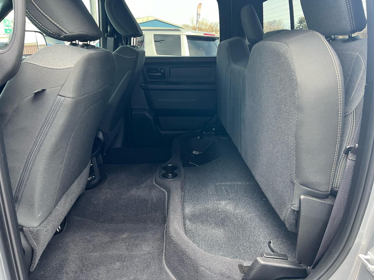 RAM 2500 Tradesman 4x4 Crew Cab 6'4" Box 2021