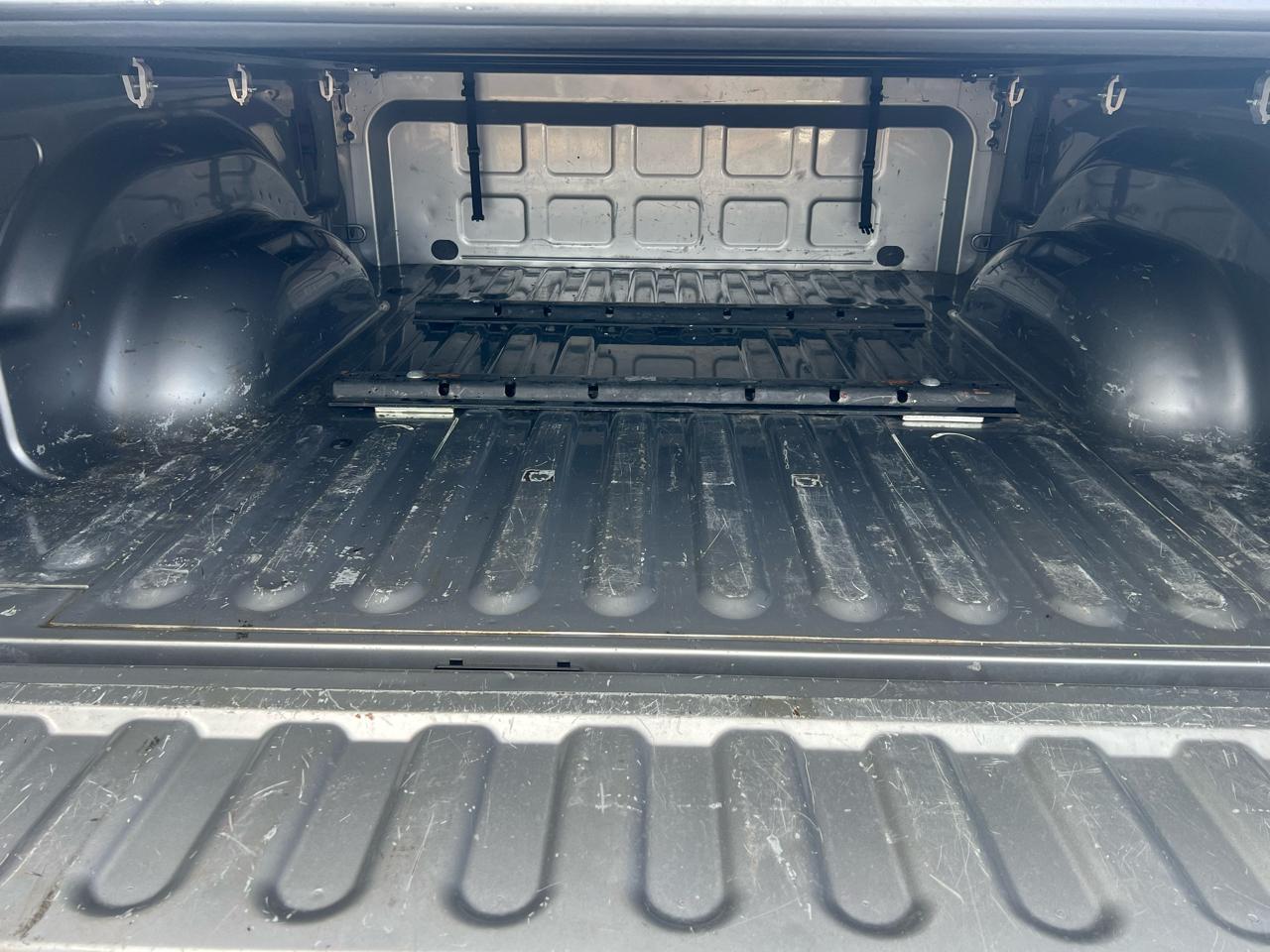 RAM 2500 Tradesman 4x4 Crew Cab 6'4" Box 2021