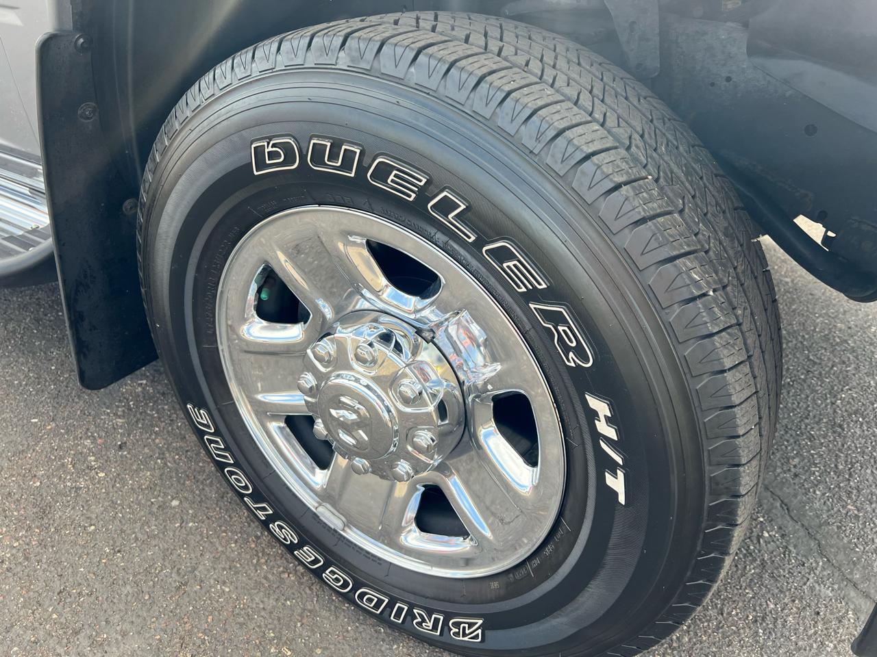 RAM 2500 Tradesman 4x4 Crew Cab 6'4" Box 2021