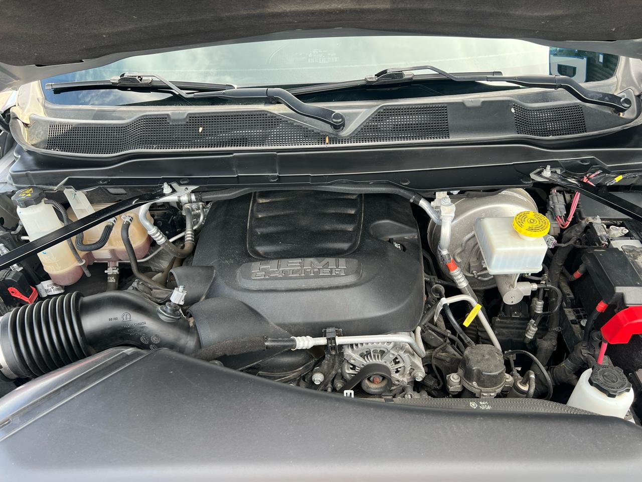 RAM 2500 Tradesman 4x4 Crew Cab 6'4" Box 2021