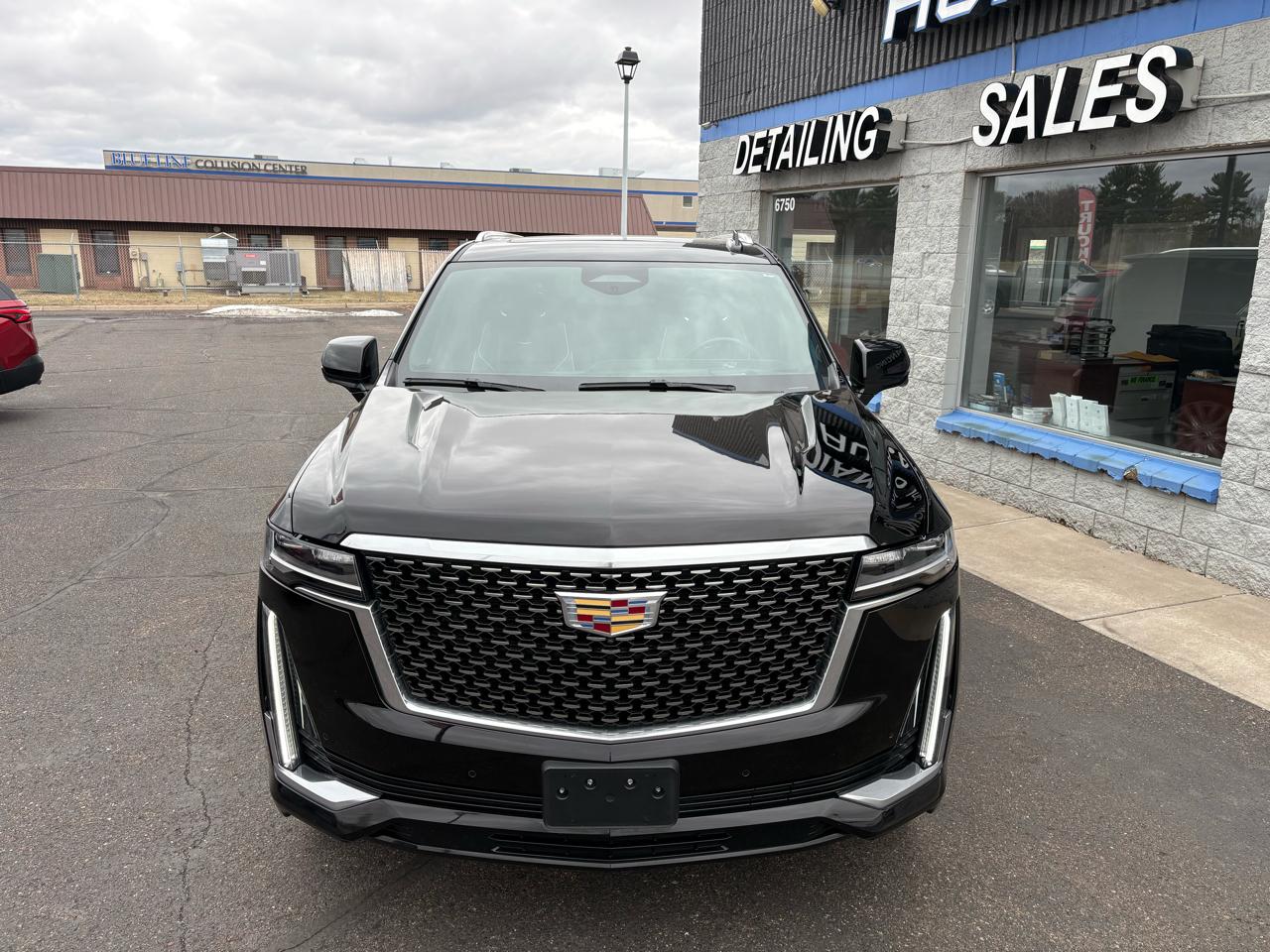 Cadillac Escalade ESV 4WD 4dr Premium Luxury 2023