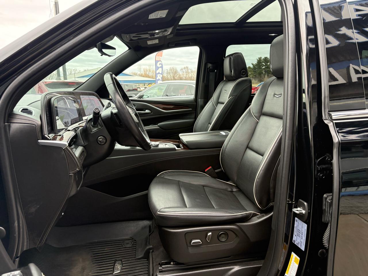 Cadillac Escalade ESV 4WD 4dr Premium Luxury 2023