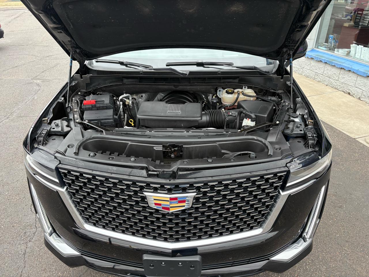 Cadillac Escalade ESV 4WD 4dr Premium Luxury 2023