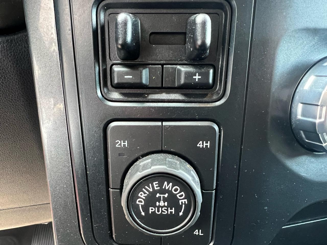 Ford F-150 XLT 4WD SuperCrew 5.5' Box 2023
